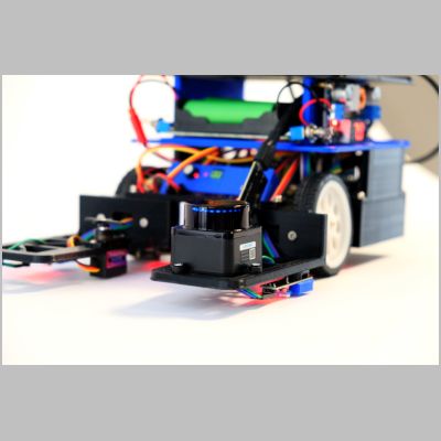 Foto12_robotKonzervativec.jpg